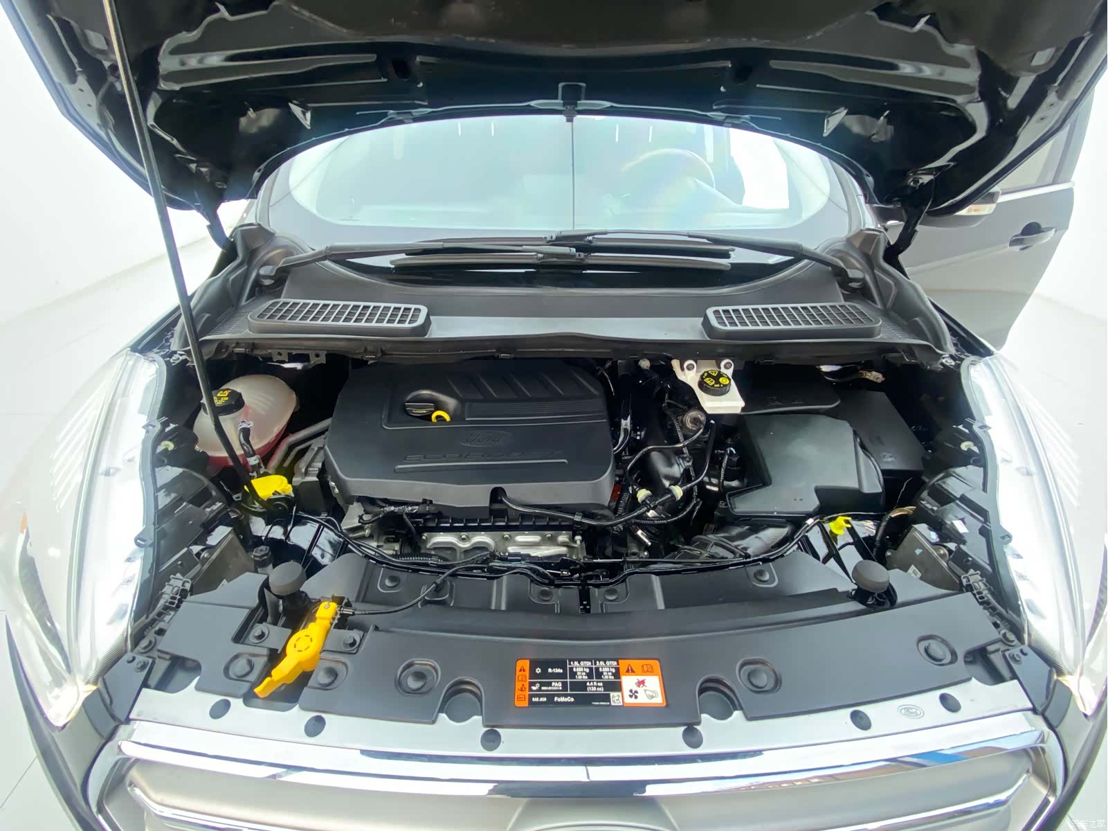 Ford Kuga, 2018 10