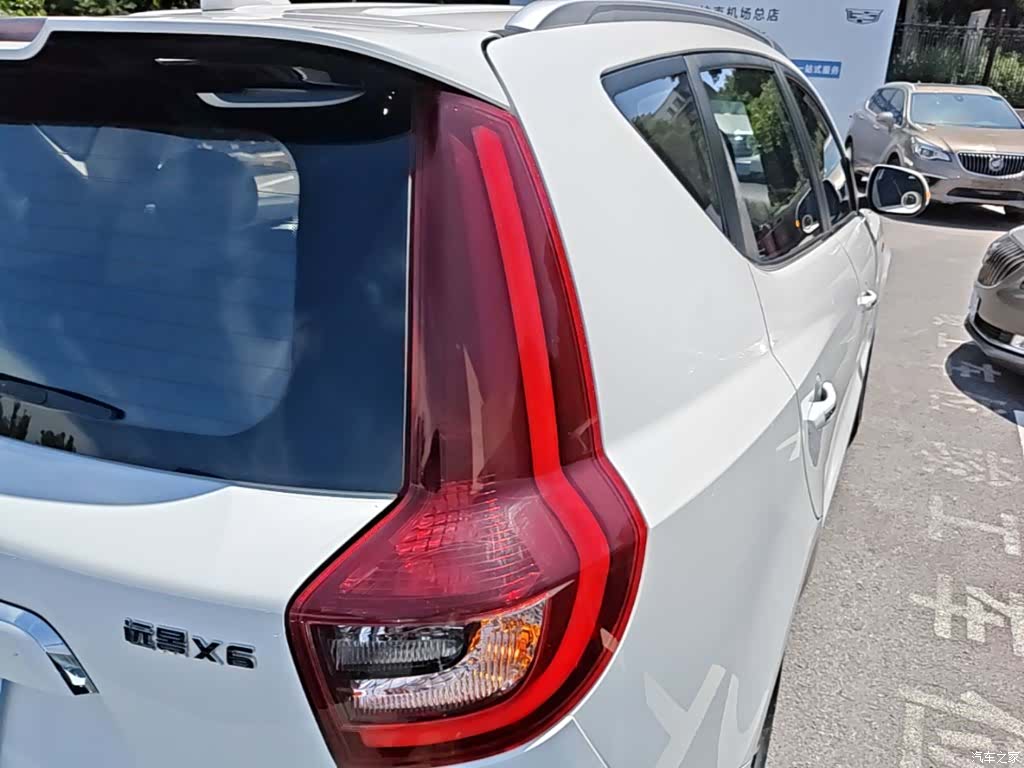 Geely X6, 2019 8