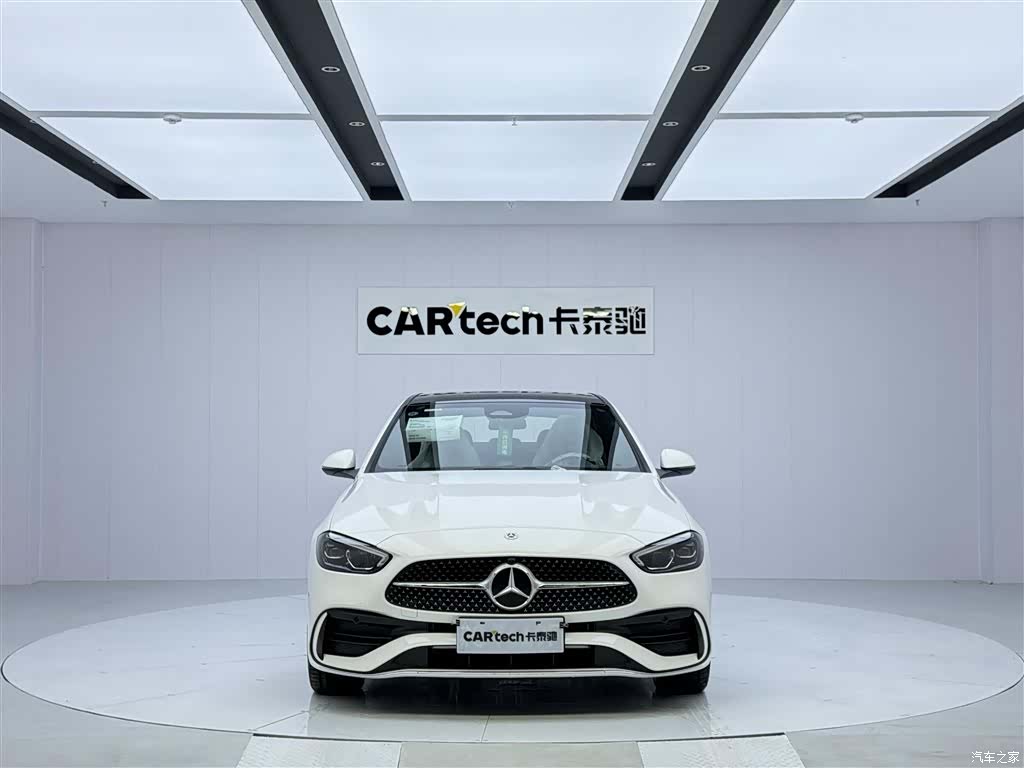 Mercedes-Benz C-Class, 2024 2