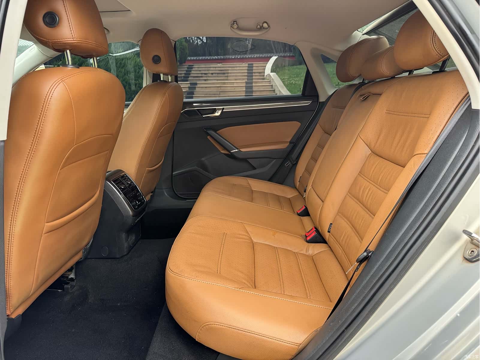 Volkswagen Passat, 2016 13