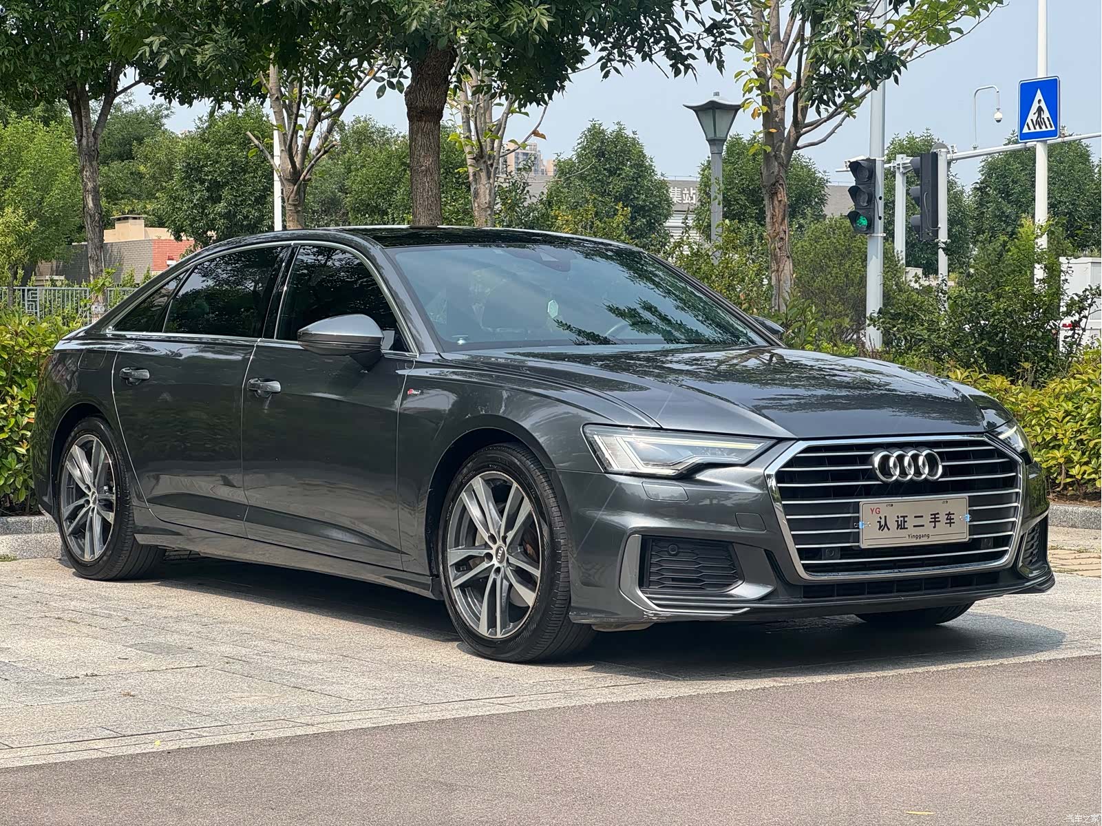 Audi A6L, 2020 3