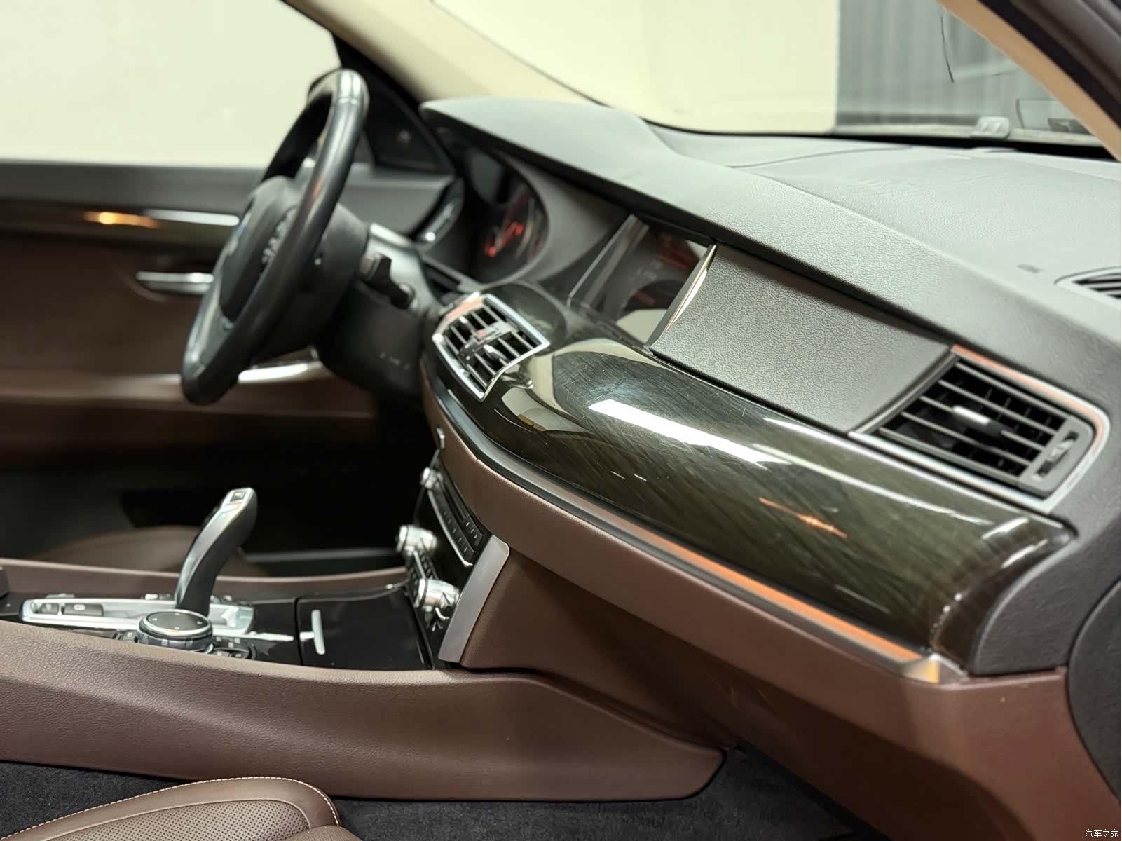 BMW 5 Series, 2016 11
