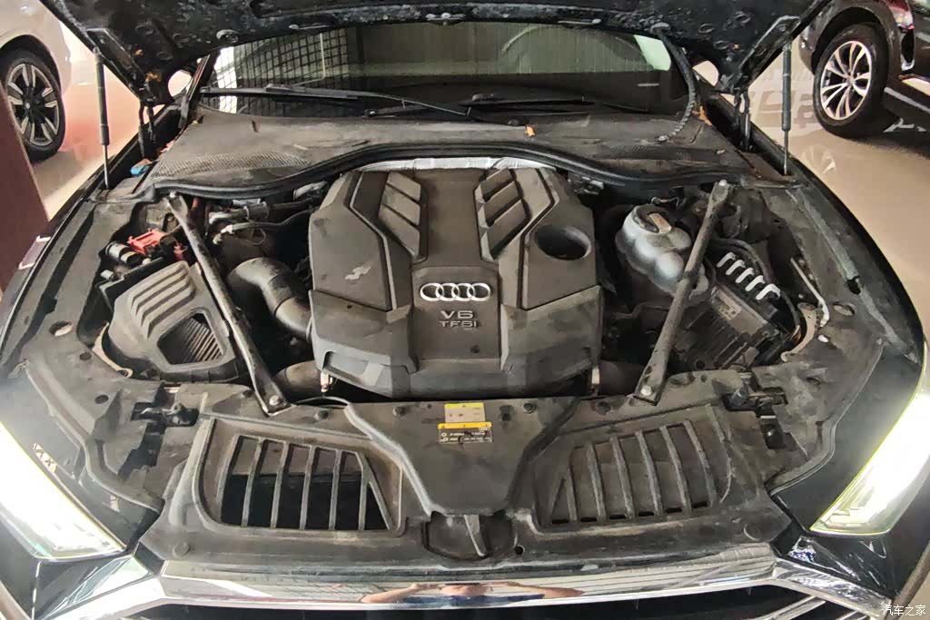 Audi A8L, 2021 10