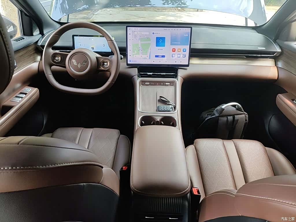 Wuling Starlight, 2024 10