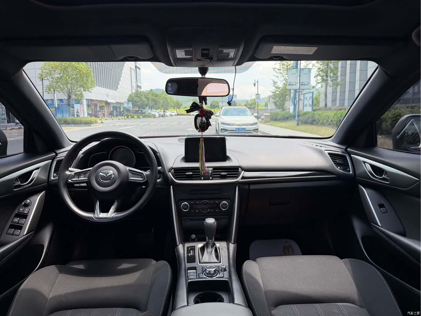 Mazda CX-4, 2018 12