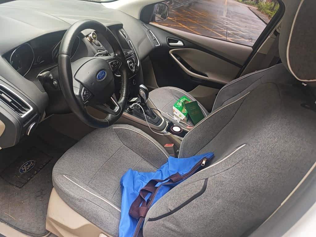 Ford Focus, 2016 8