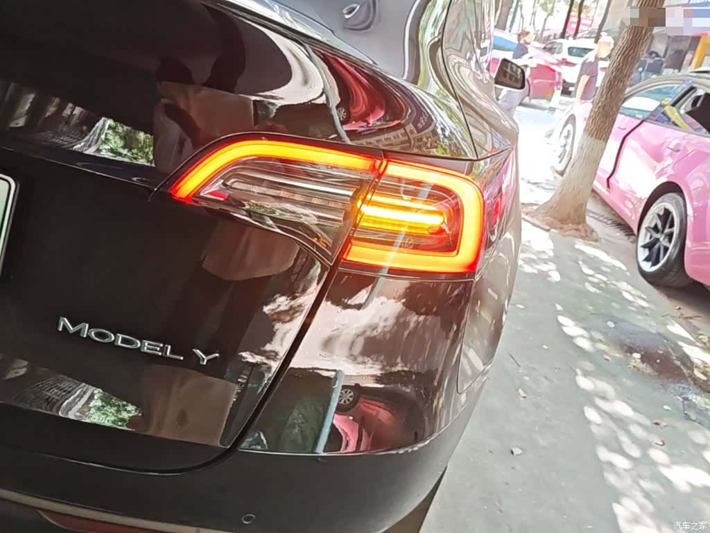 Tesla Model Y, 2022 8