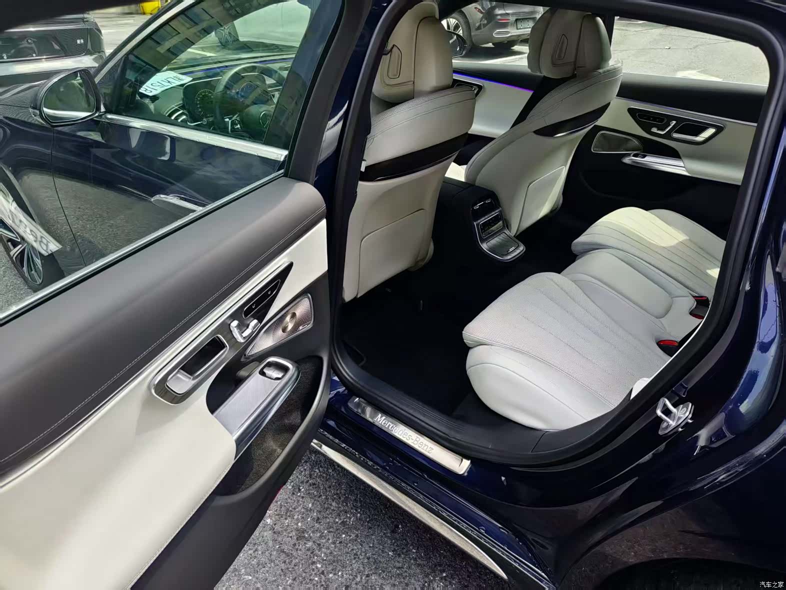 Mercedes-Benz E-Class, 2024 4