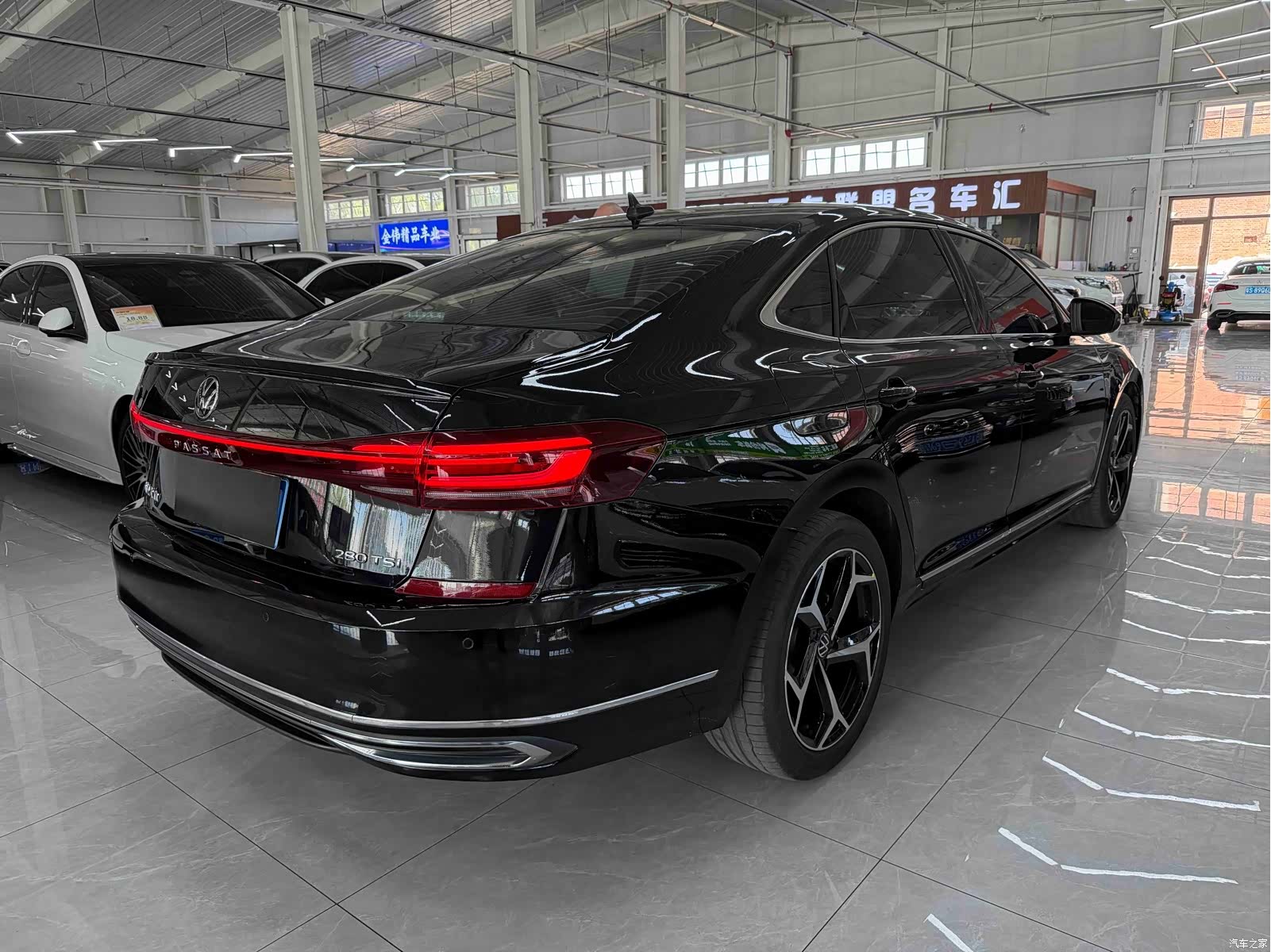 Volkswagen Passat, 2022 4
