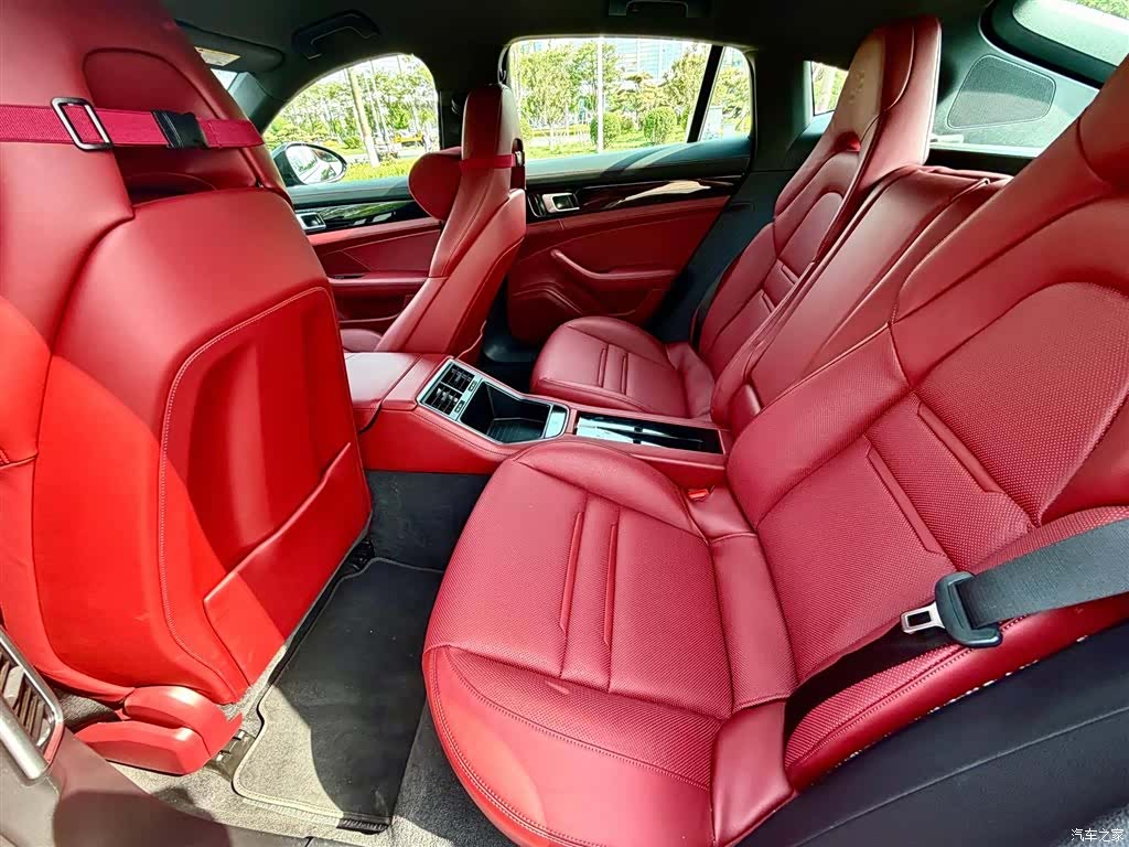 Porsche Panamera, 2018 6
