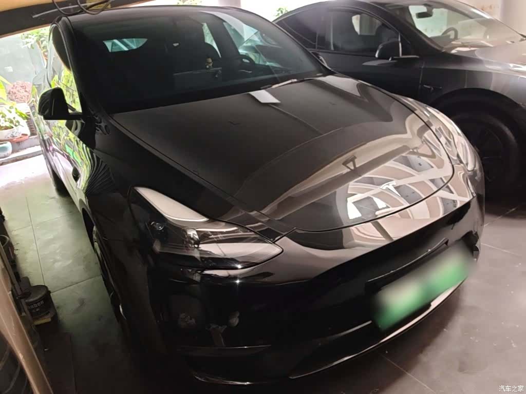 Tesla Model Y, 2021 4