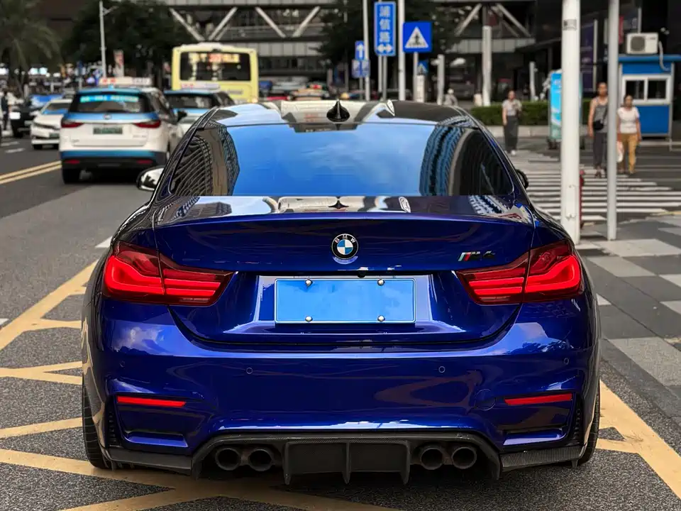 BMW M4