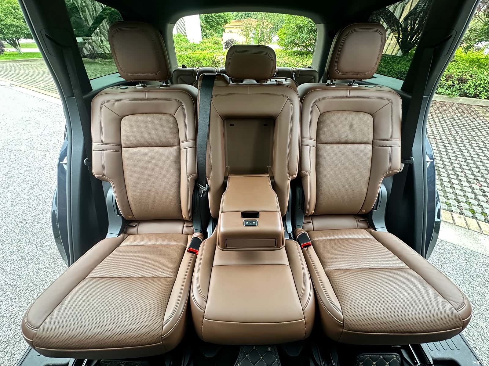 Lincoln Aviator, 2022 26