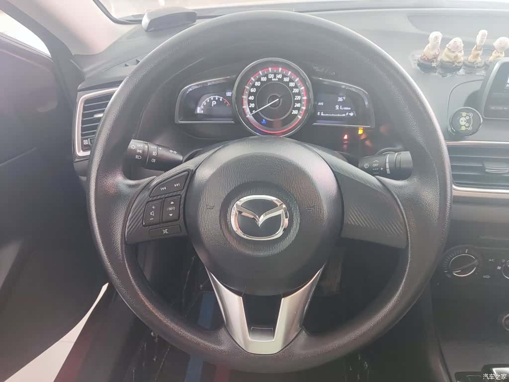 Mazda Mazda3, 2016 3