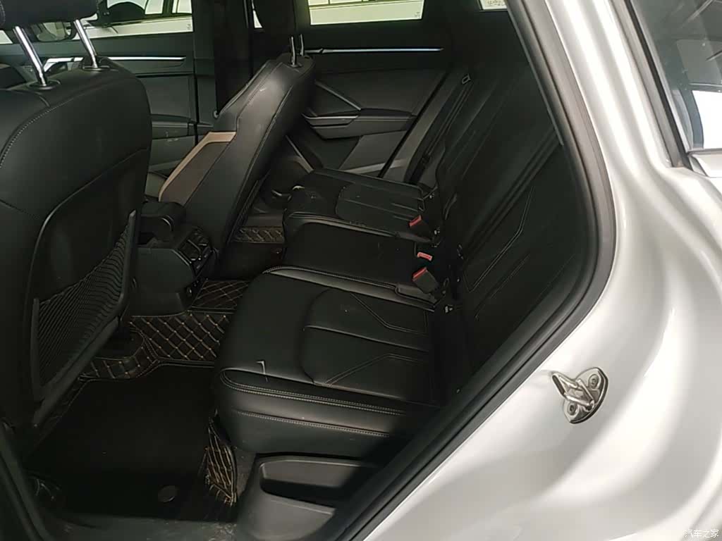 Audi Q3, 2024 17