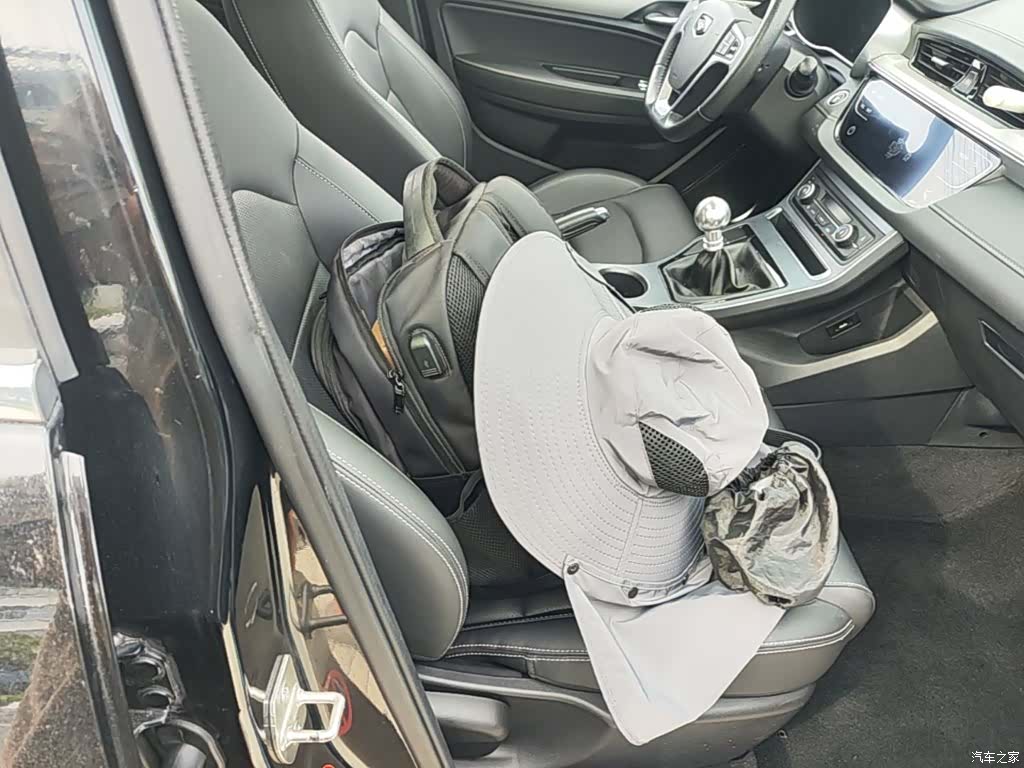 Geely Emgrand, 2018 25