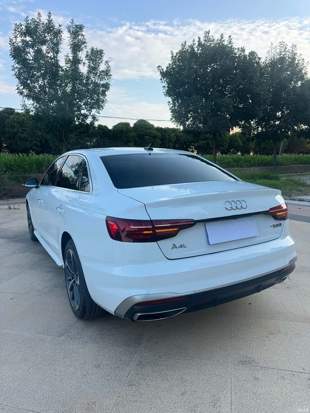 Audi A4L, 2022 7