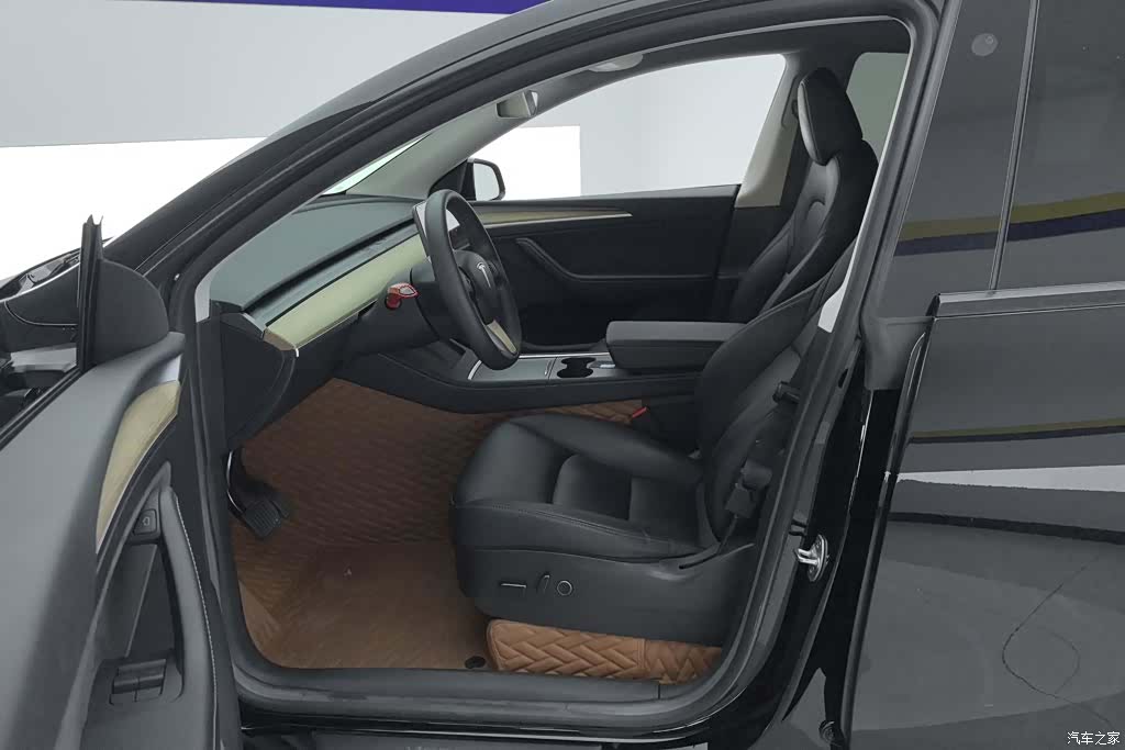 Tesla Model Y, 2023 9