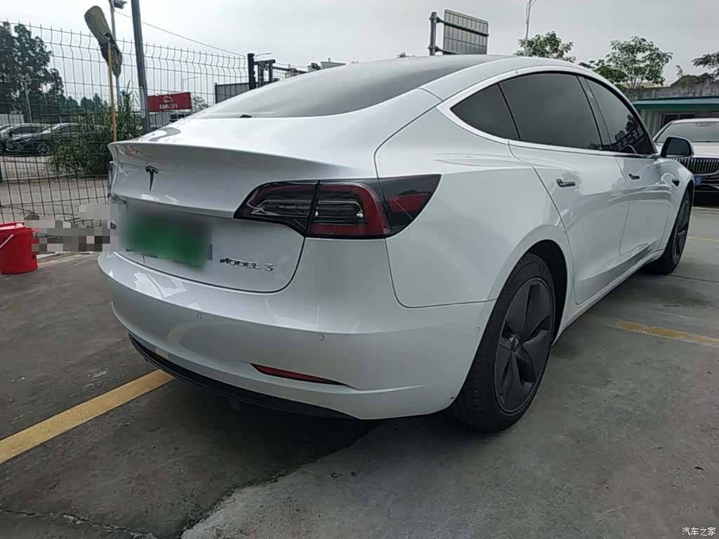 Tesla Model 3, 2020 7