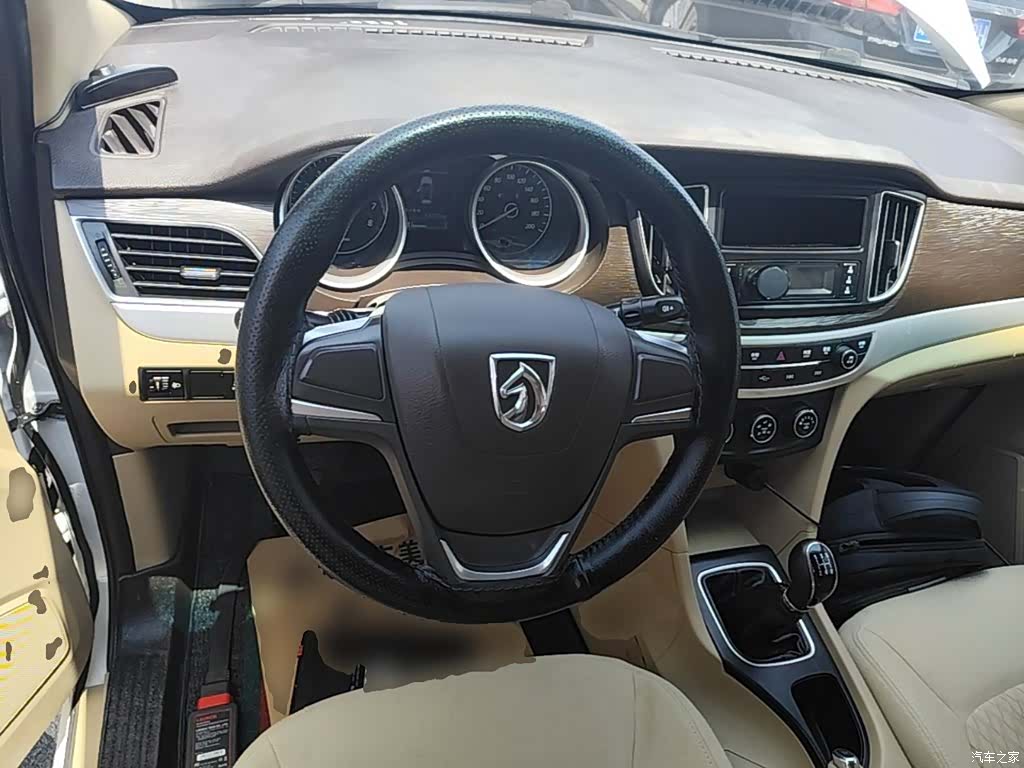 Wuling 730, 2017 11