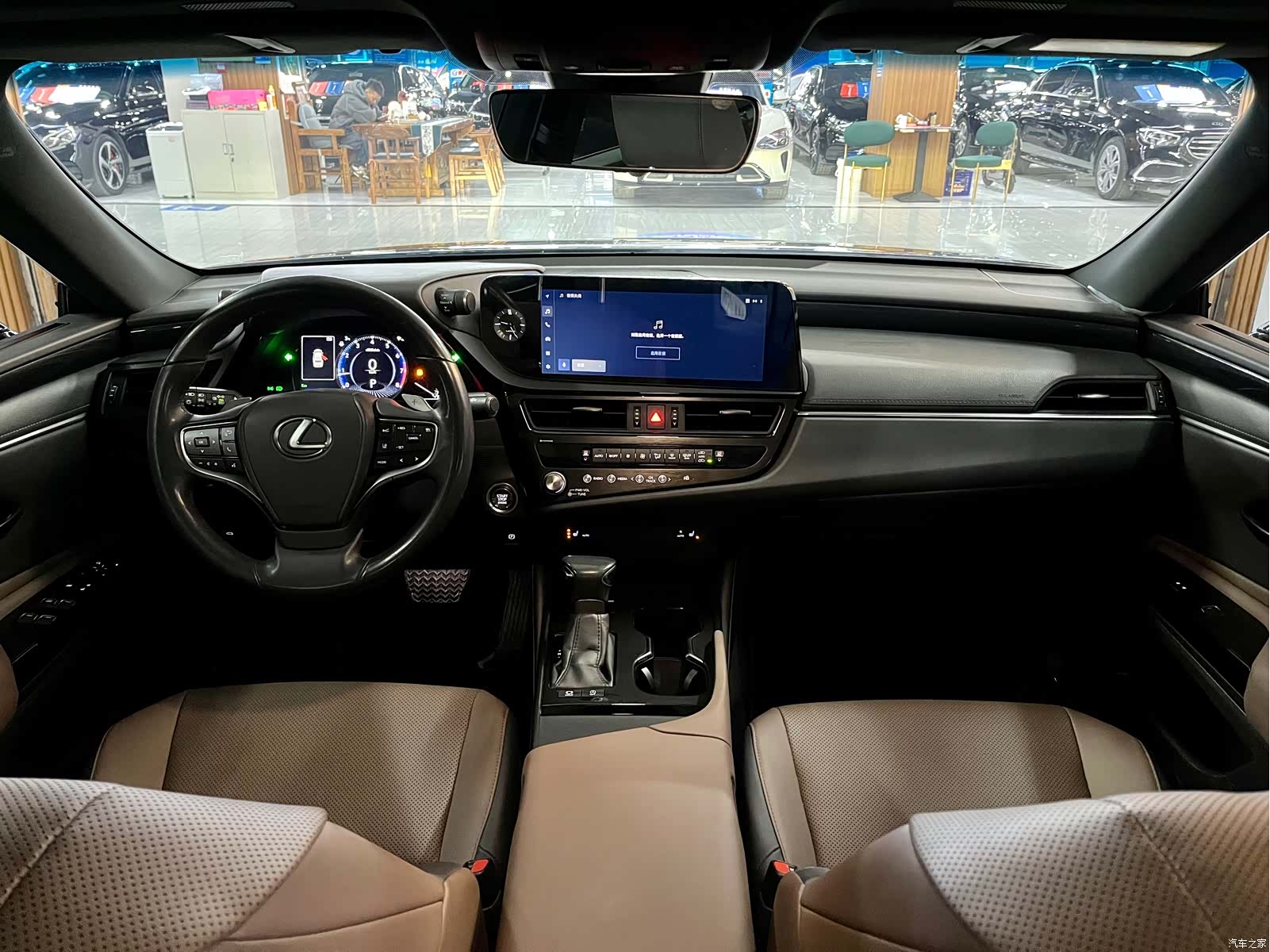 Lexus ES, 2023 11