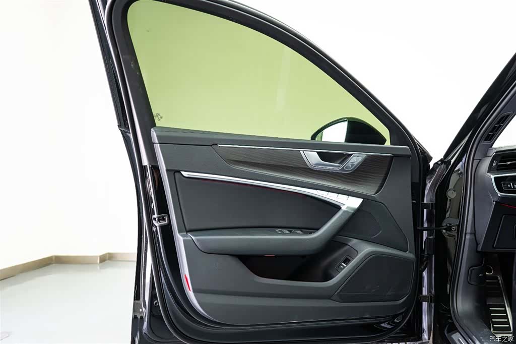 Audi A6L, 2026 9