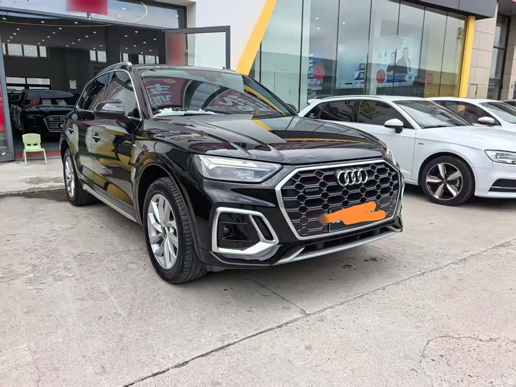 Audi Q5L, 2022 все фото