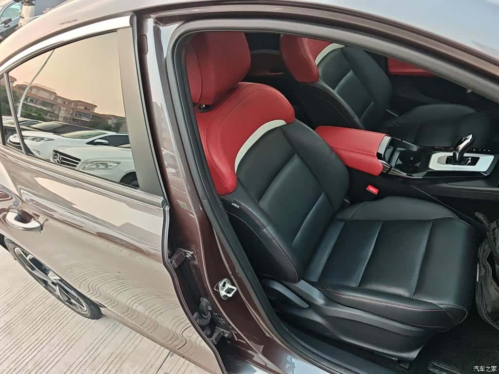 MG MG5, 2022 25