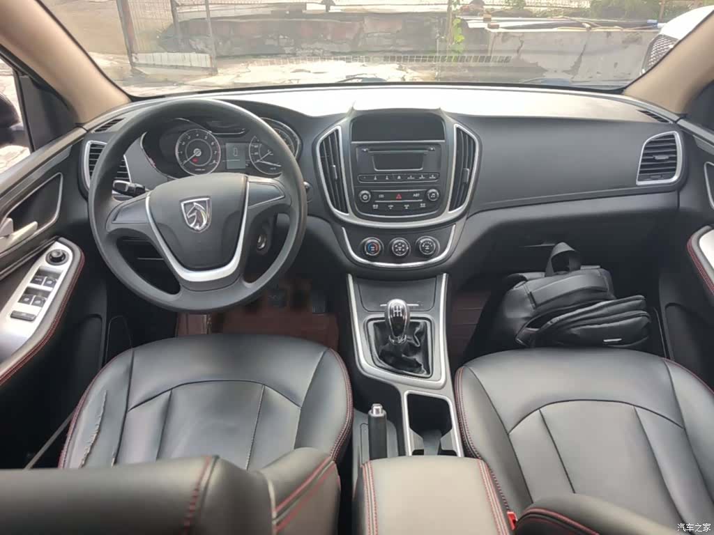 Wuling 560, 2015 10