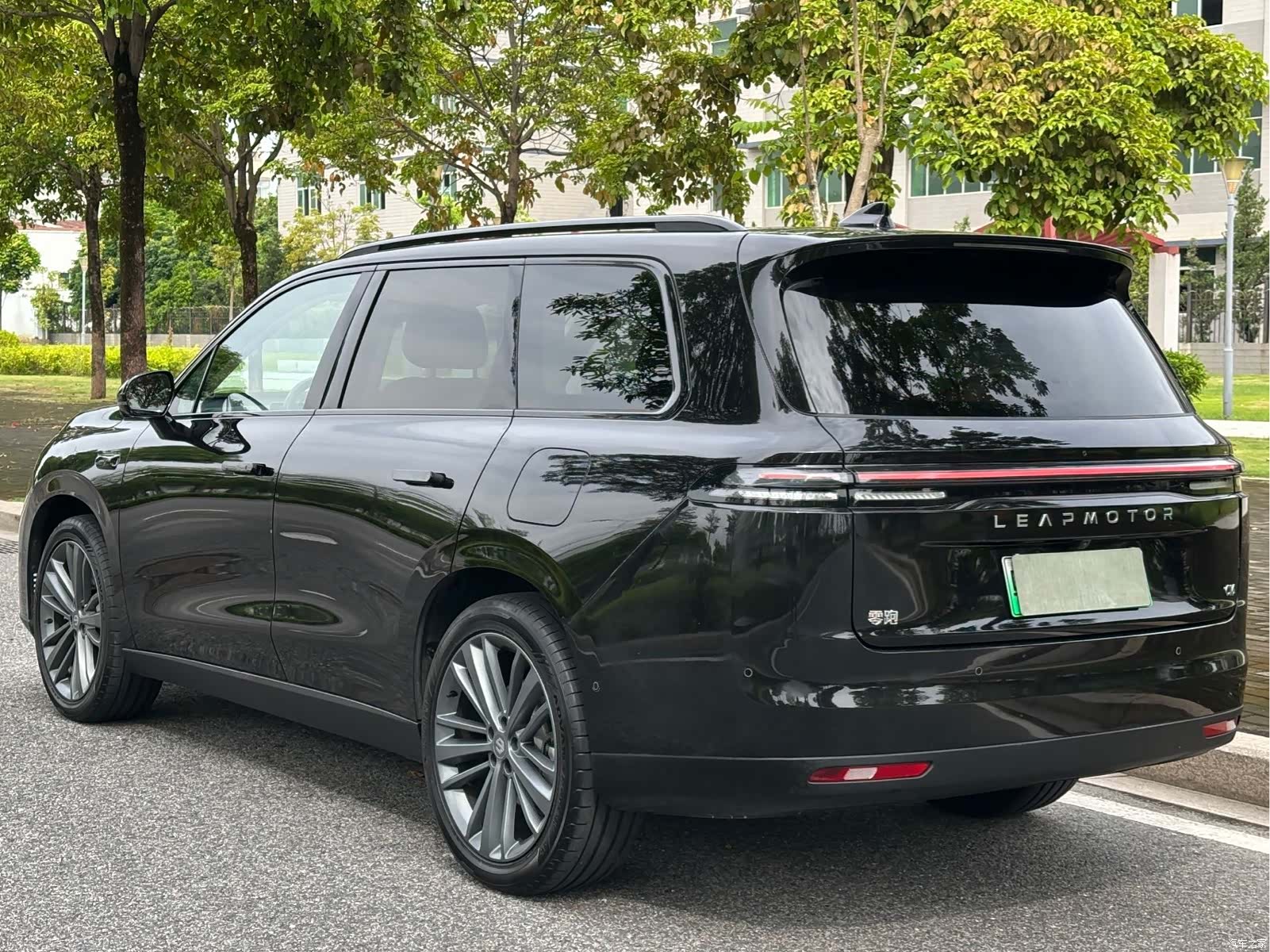 Leapmotor C16, 2025 все фото