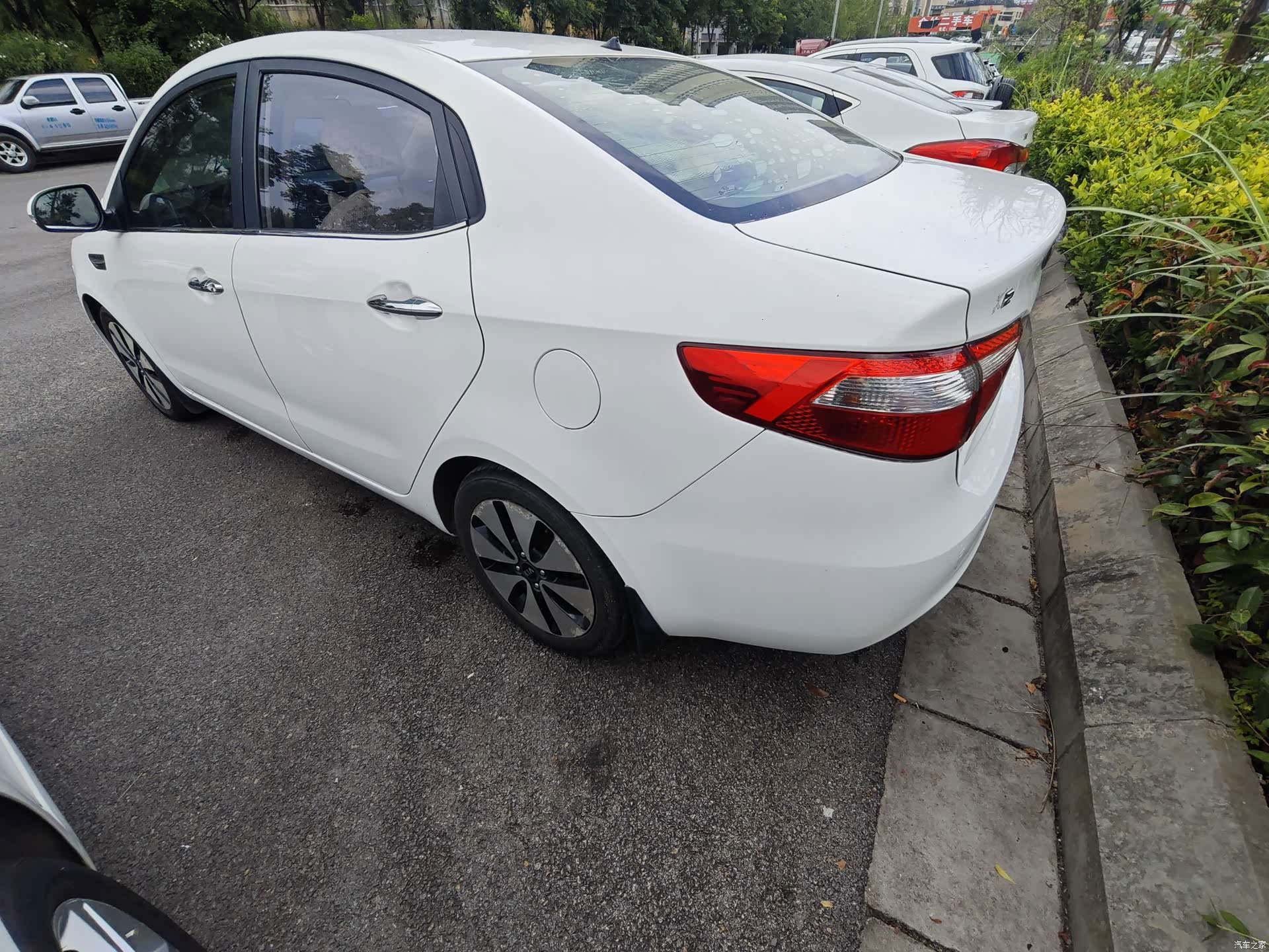 Kia K2, 2012 10