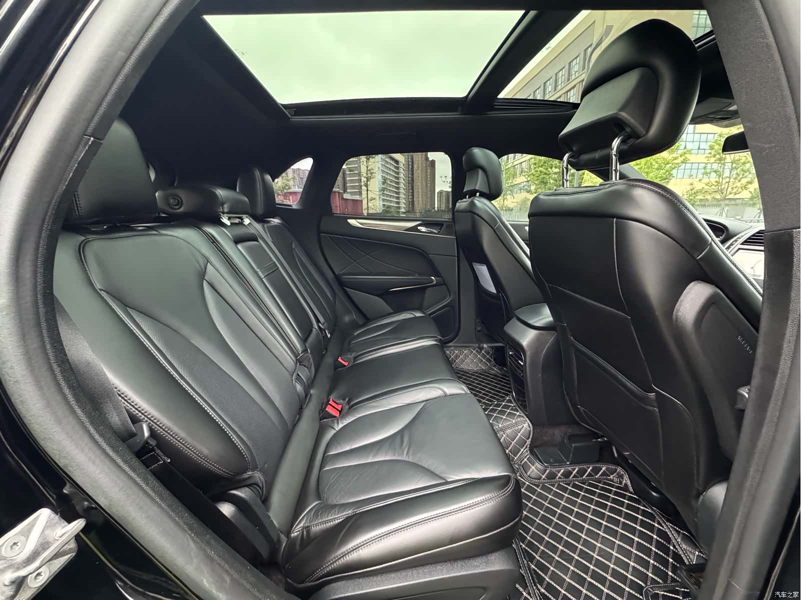 Lincoln MKC, 2018 10