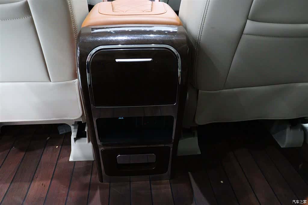 Buick GL8, 2021 12