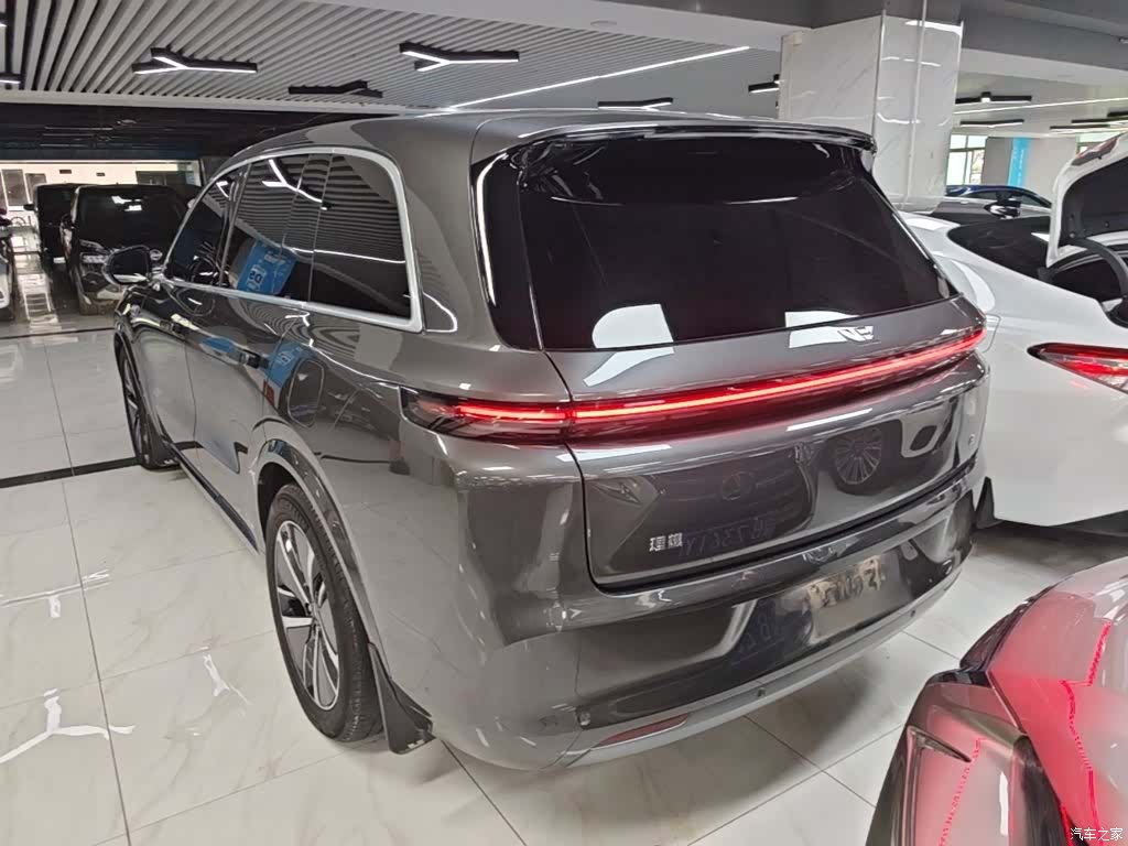 Li Auto L8, 2024 все фото