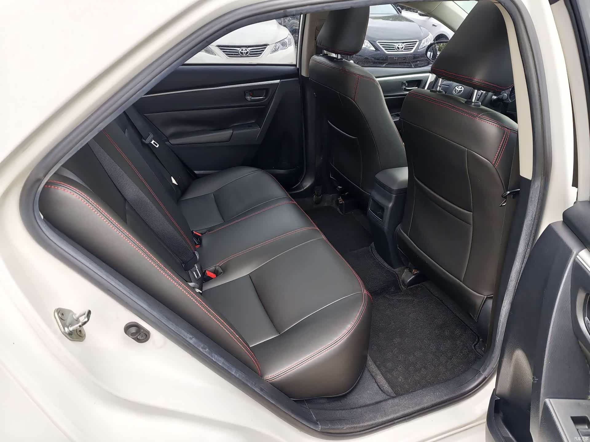 Toyota Corolla, 2015 8