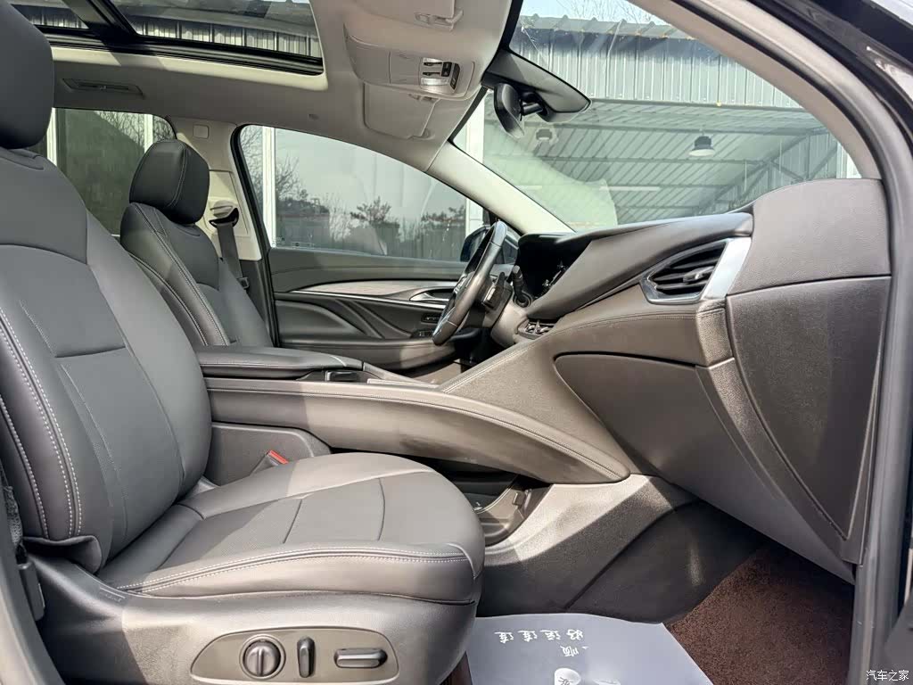 Buick Enclave, 2022 13