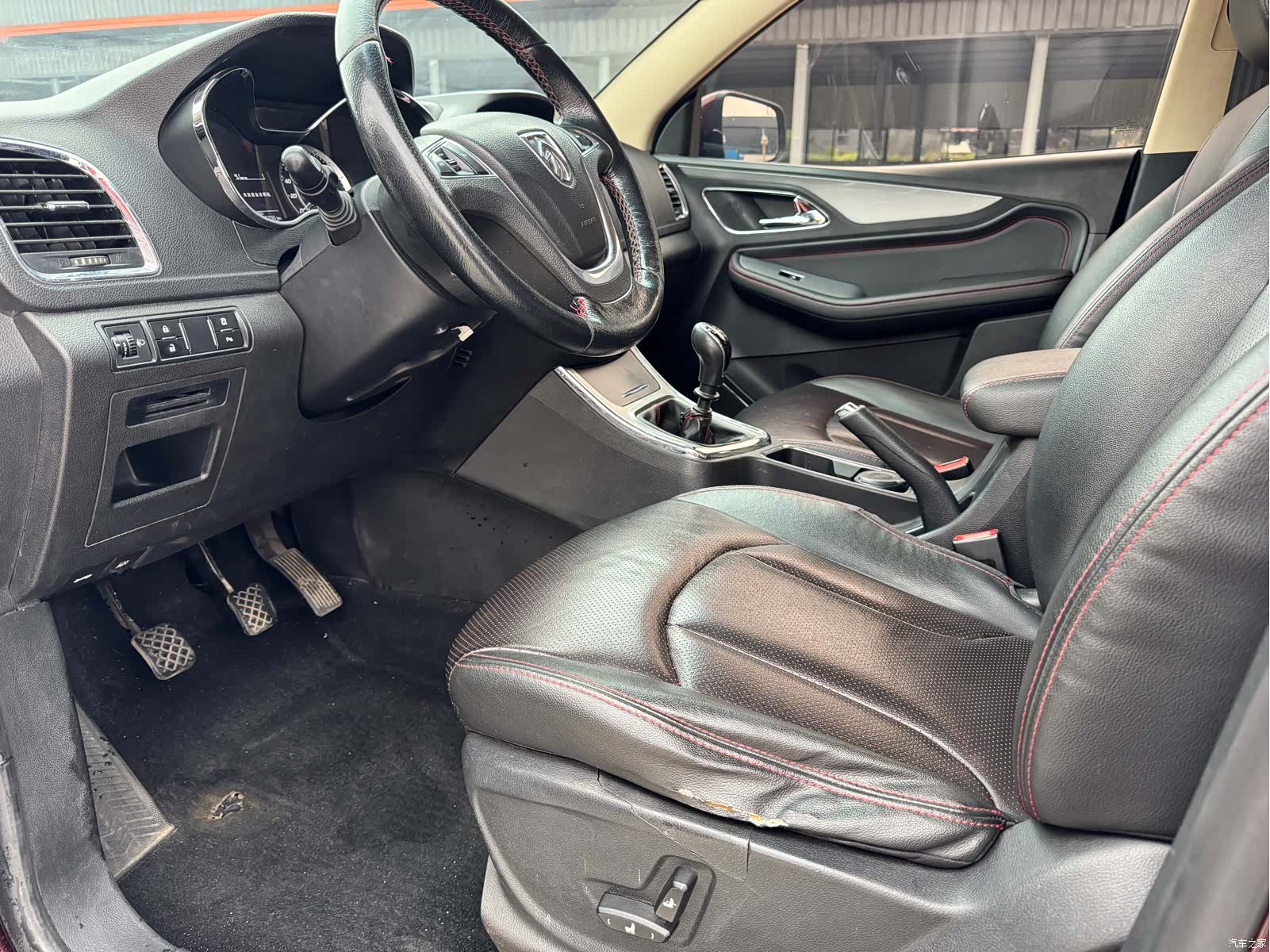 Wuling 560, 2017 4