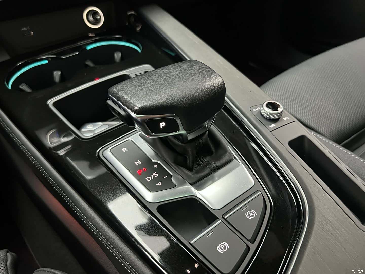 Audi A4L, 2023 15