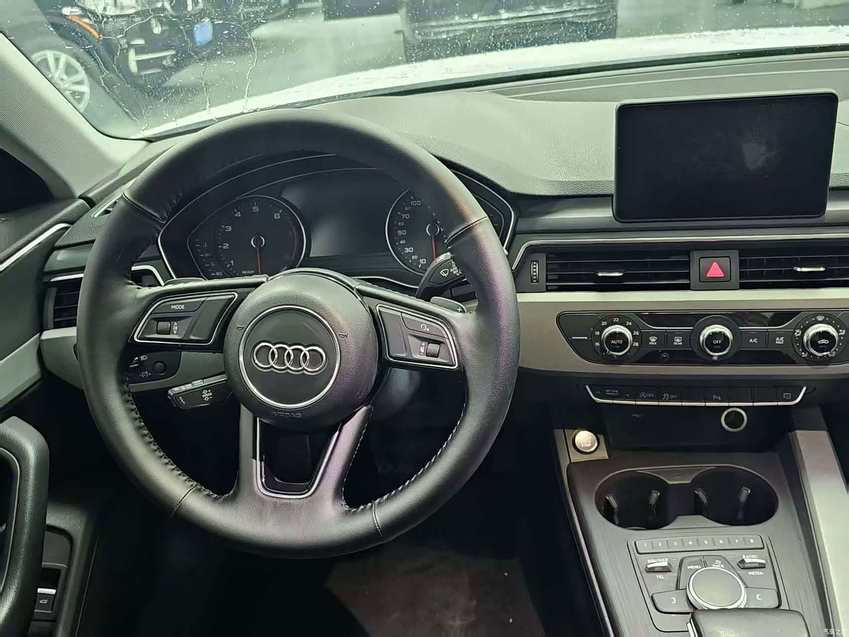 Audi A4L, 2018 7