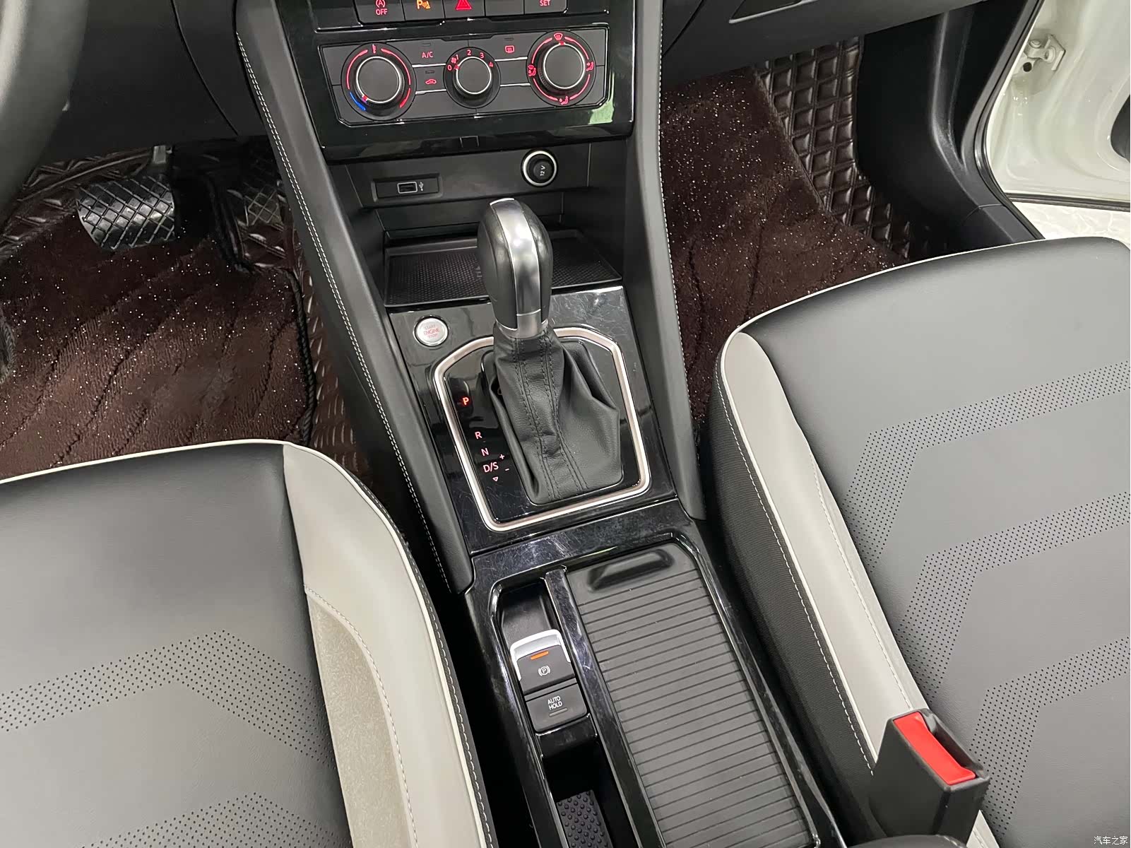 Volkswagen VS7, 2022 11