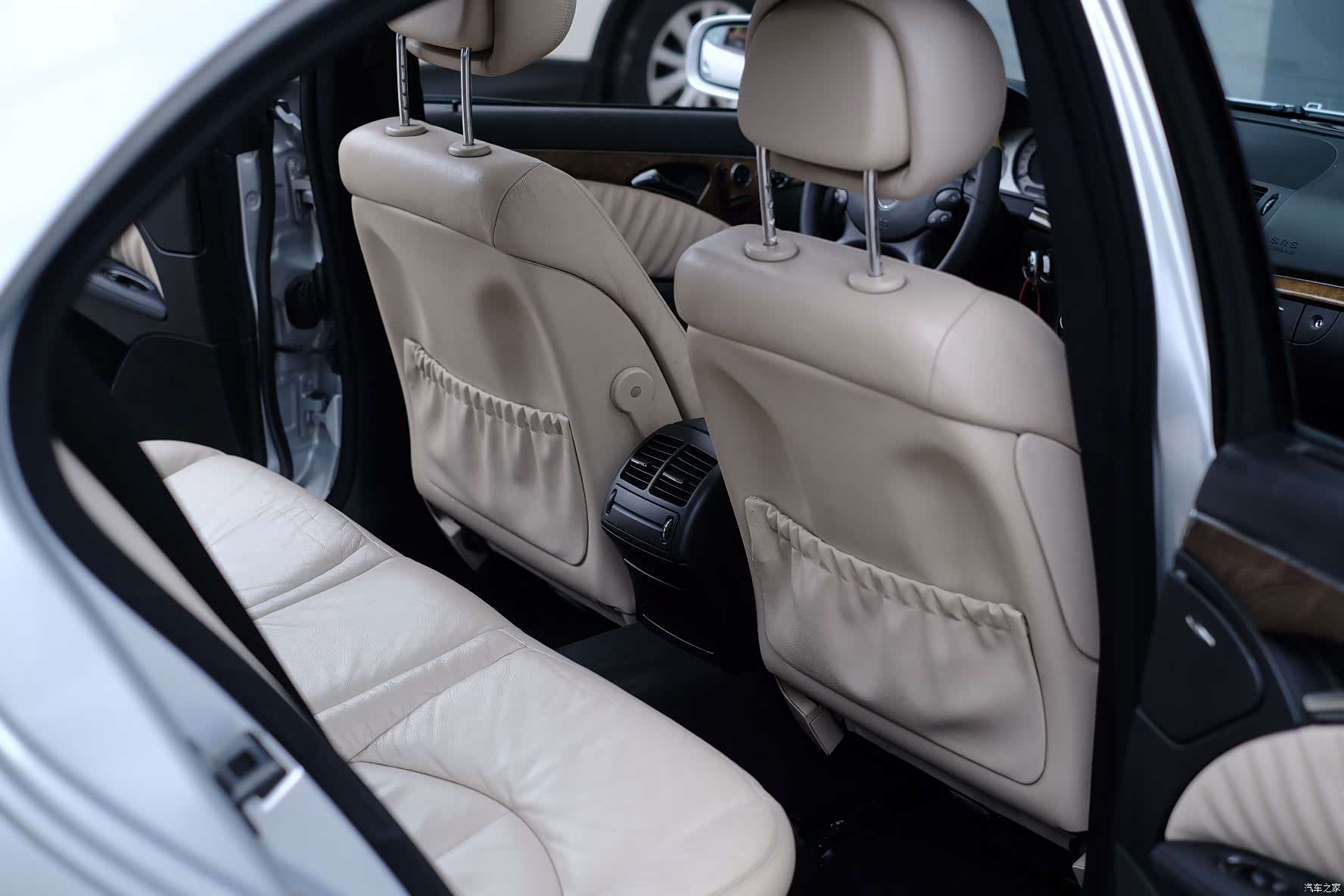 Mercedes-Benz E-Class, 2009 42