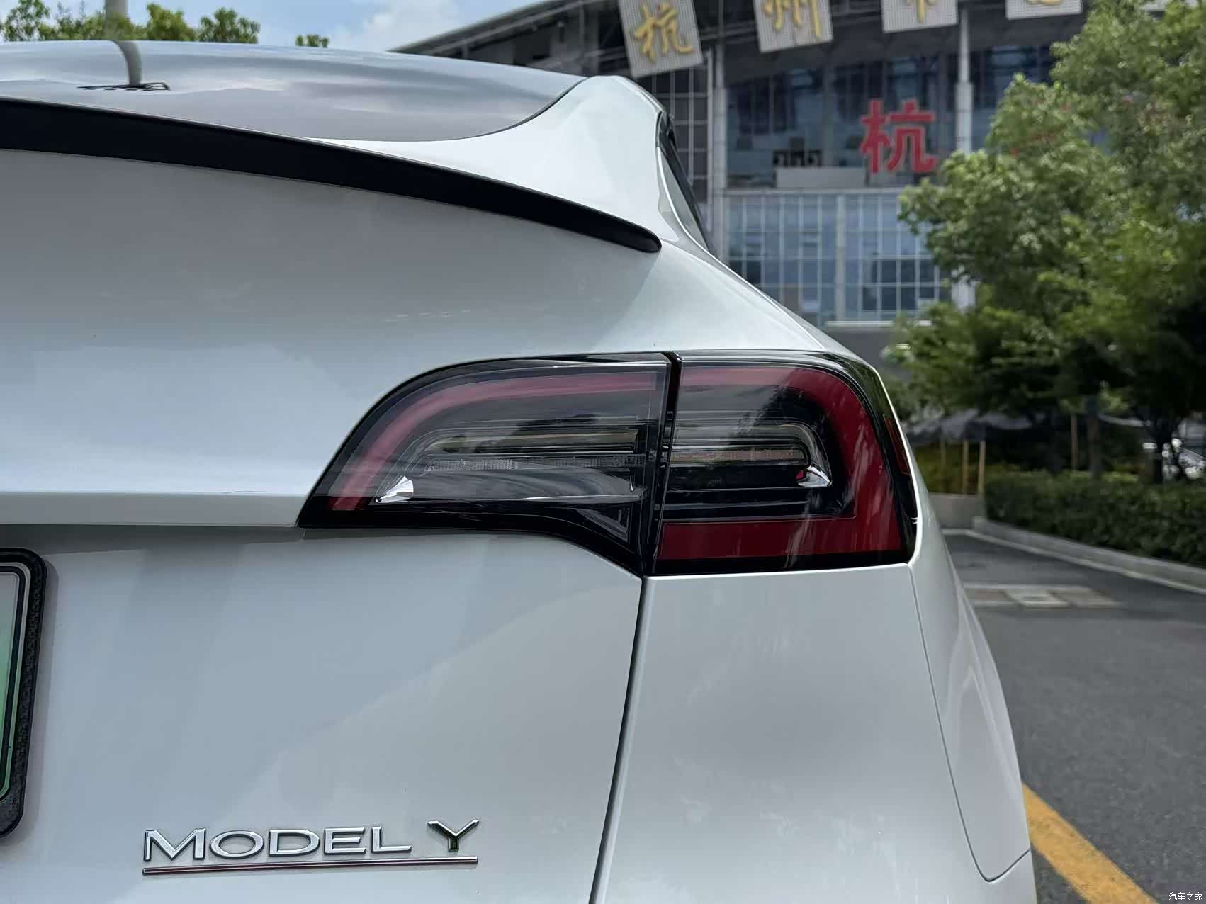 Tesla Model Y, 2023 20