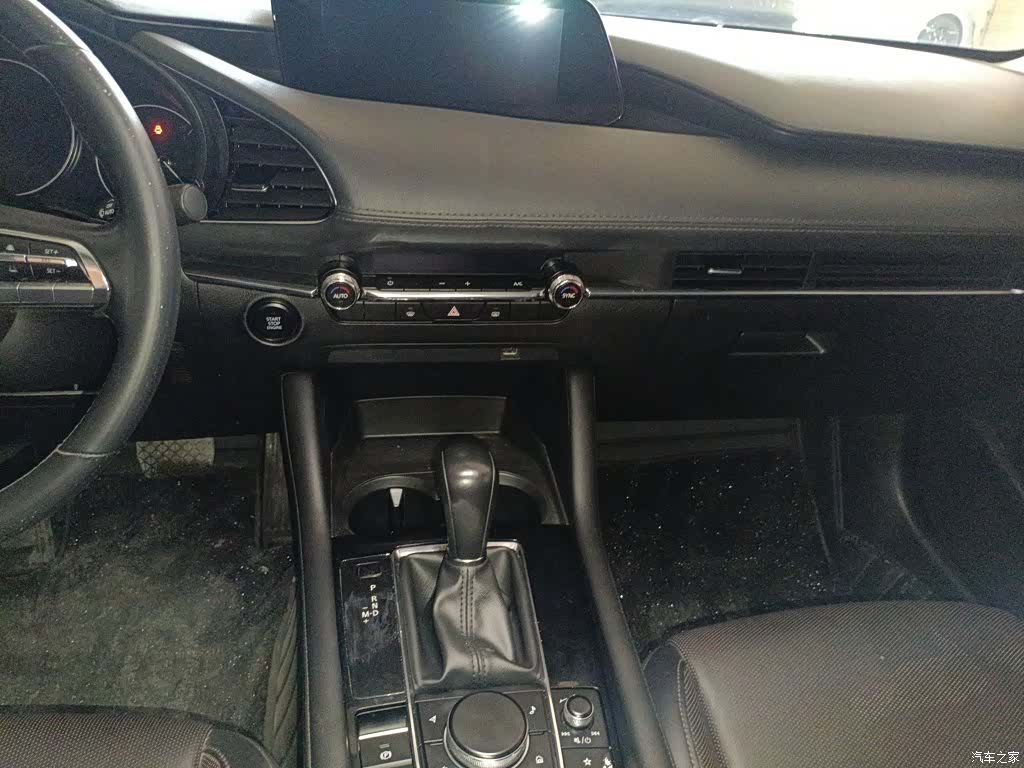 Mazda Mazda3, 2021 13