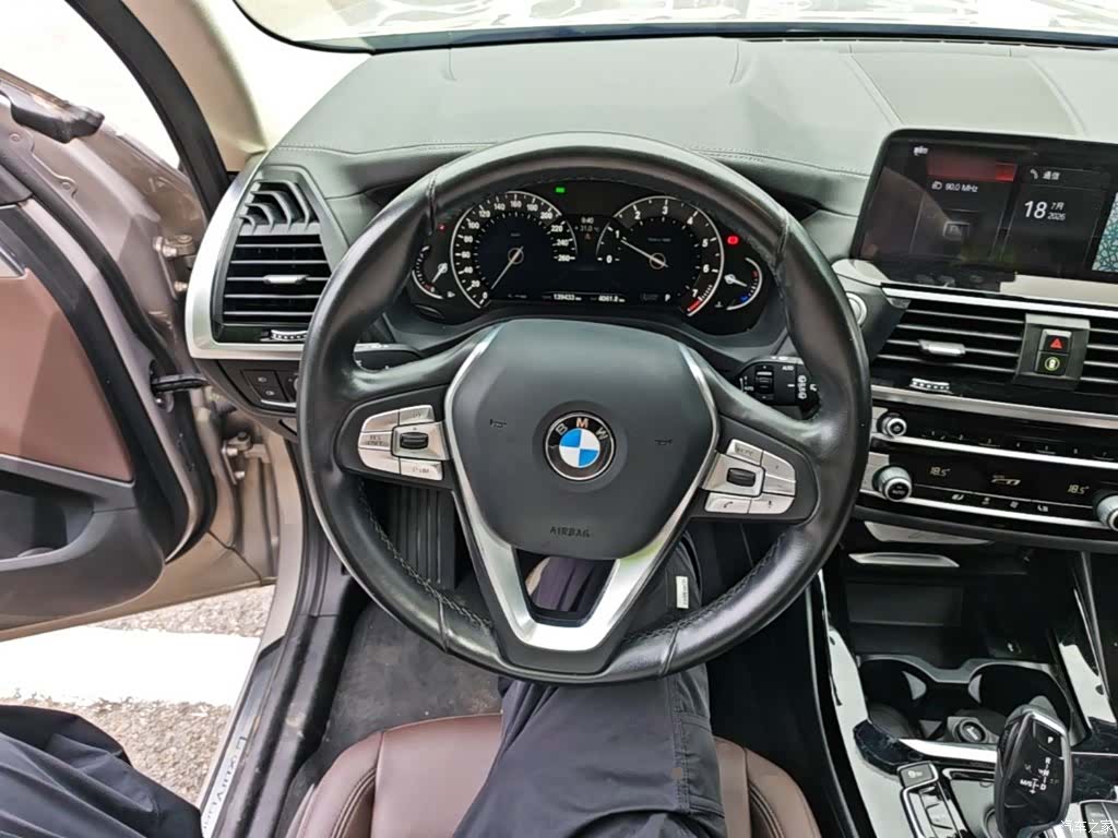BMW X3, 2018 11