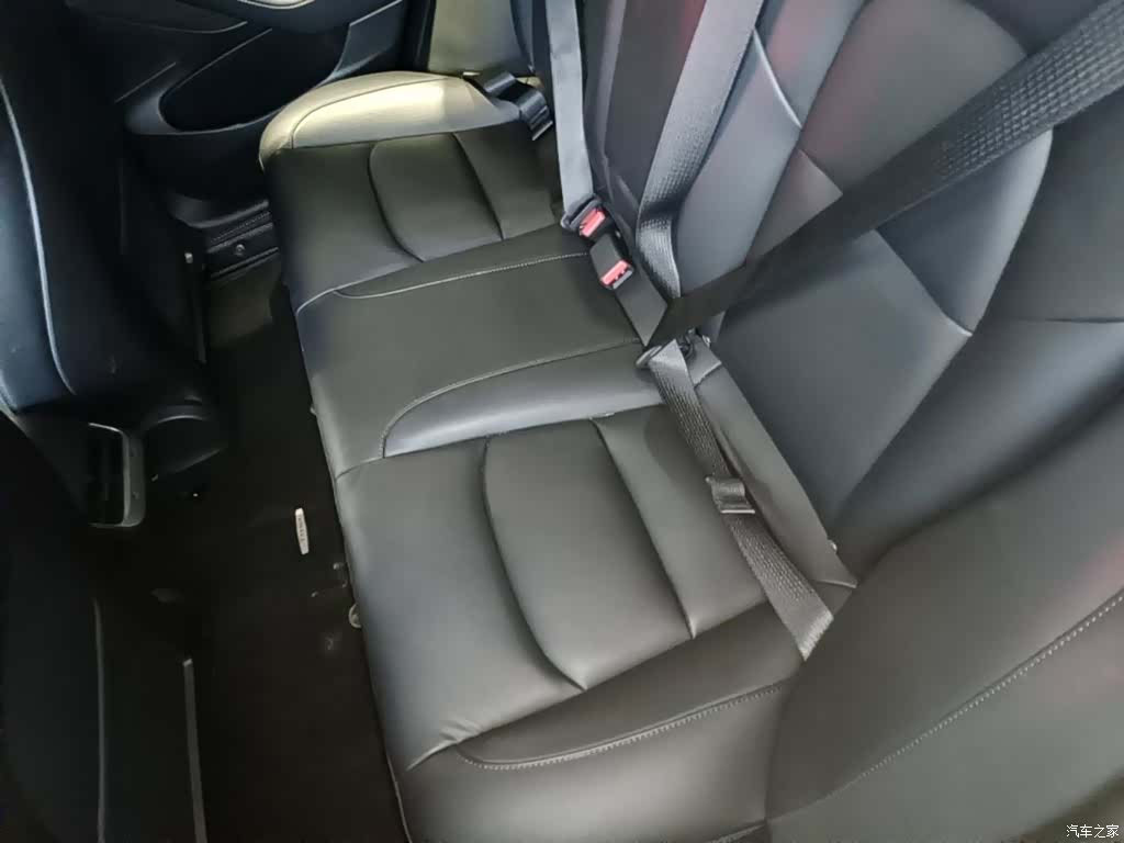 Tesla Model 3, 2020 13