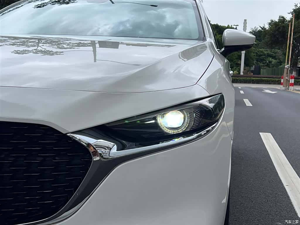 Mazda Mazda3, 2022 26