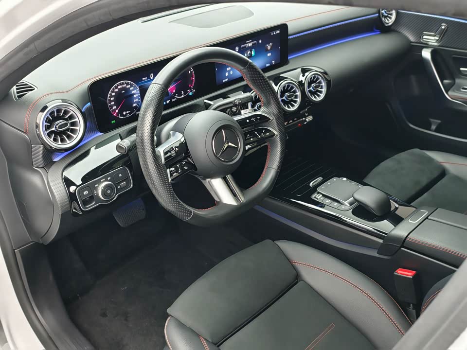 Mercedes-Benz Class A Mercedes-Benz Class A