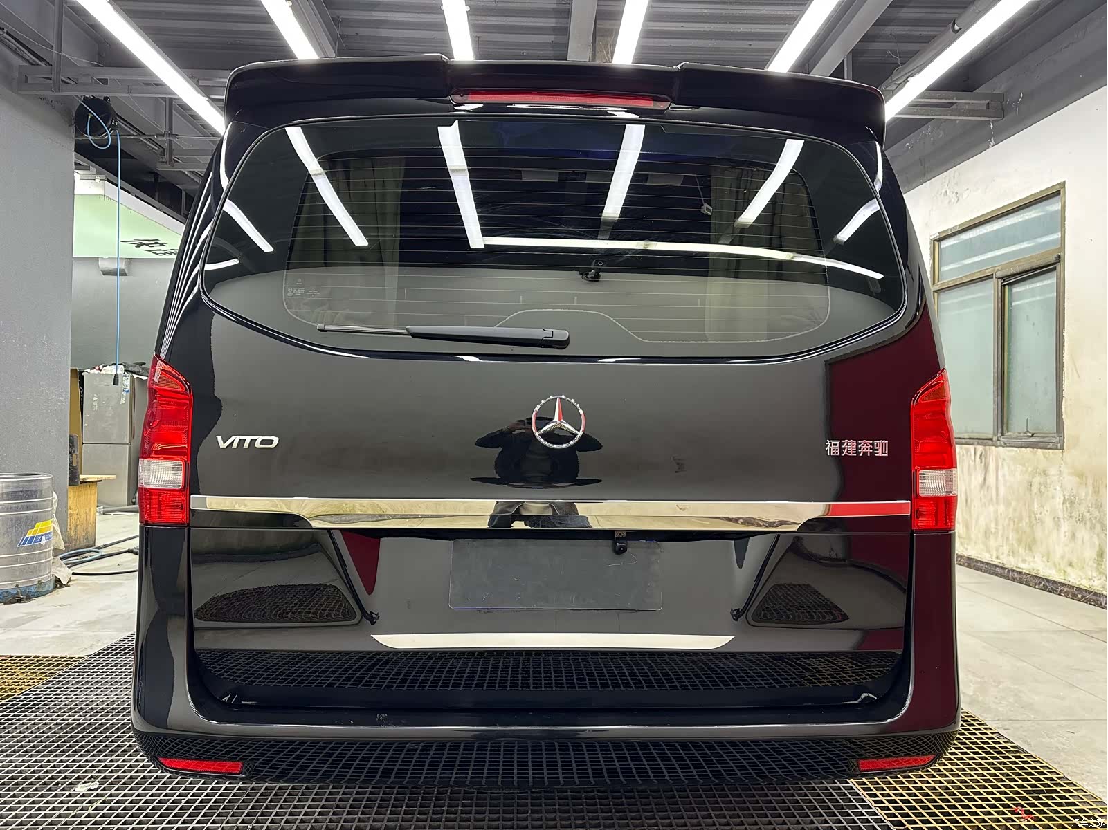 Mercedes-Benz 7, 2022 16