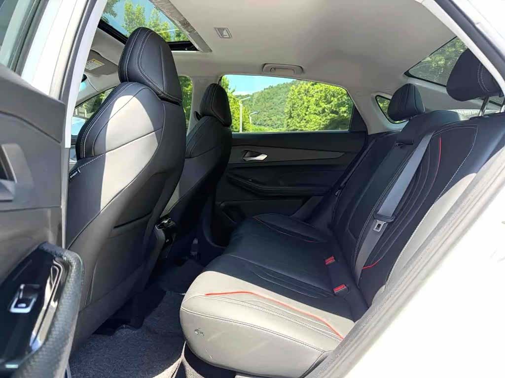 Geely Binray, 2022 все фото