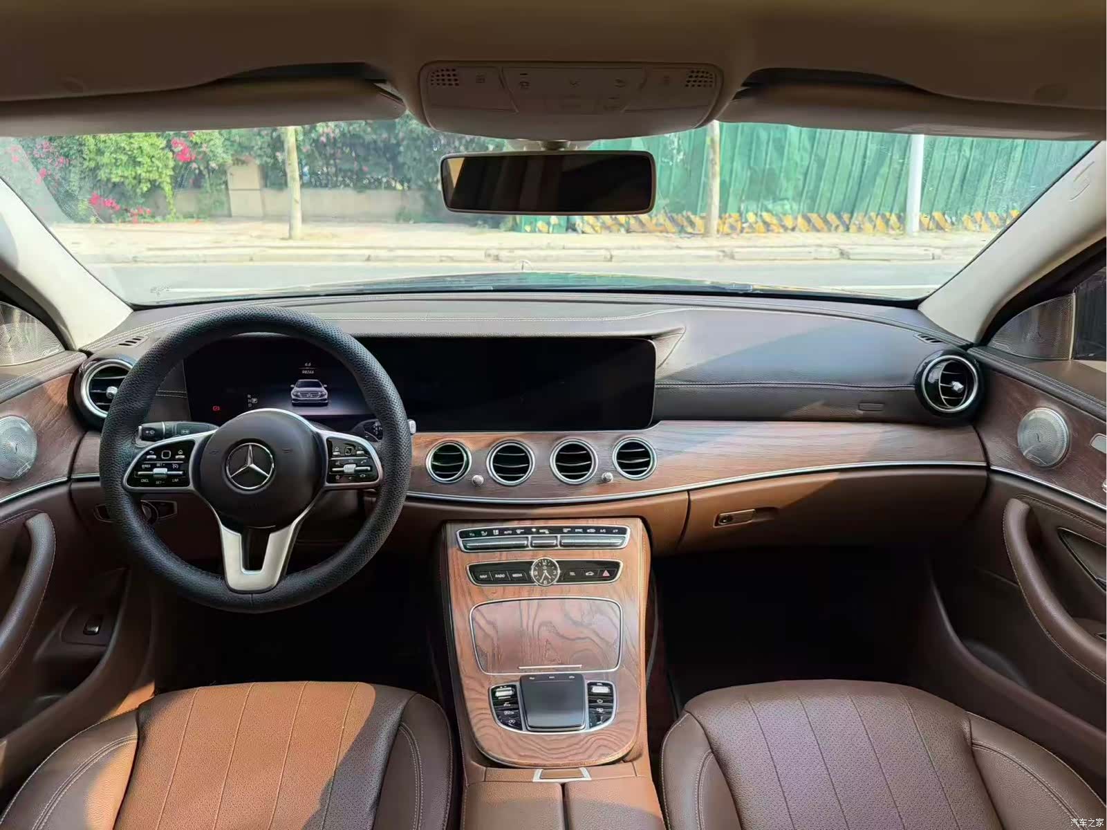 Mercedes-Benz E-Class, 2019 6